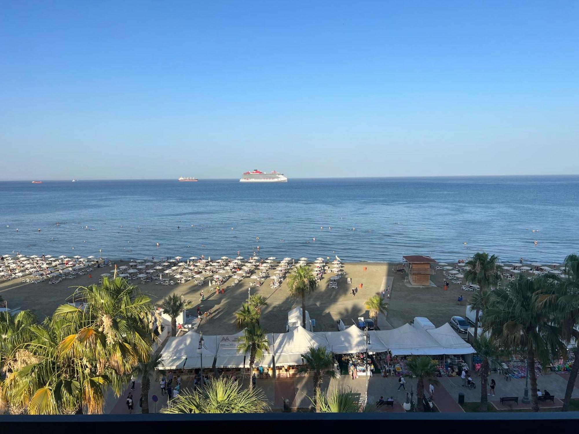 Sunorama Beach Garden - Seaview Larnaca Esterno foto
